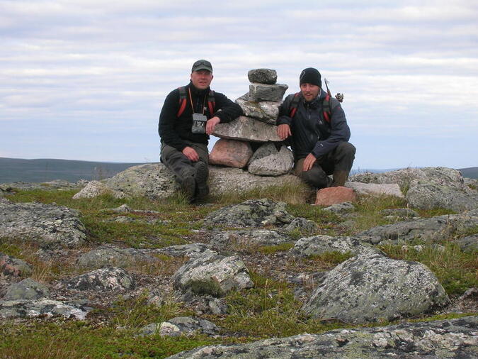 Två glada vi toppröset.